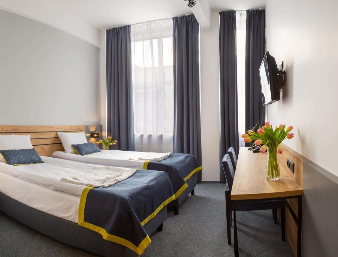 Hotel Mokotow ワルシャワ エクステリア 写真