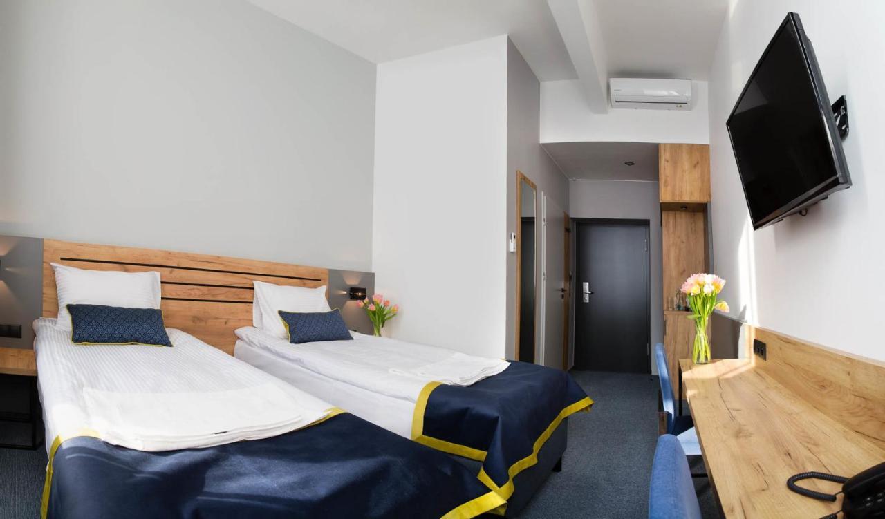 Hotel Mokotow ワルシャワ エクステリア 写真