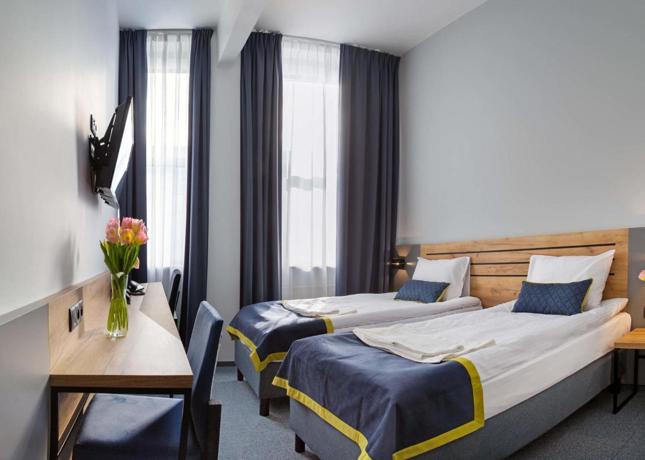 Hotel Mokotow ワルシャワ エクステリア 写真