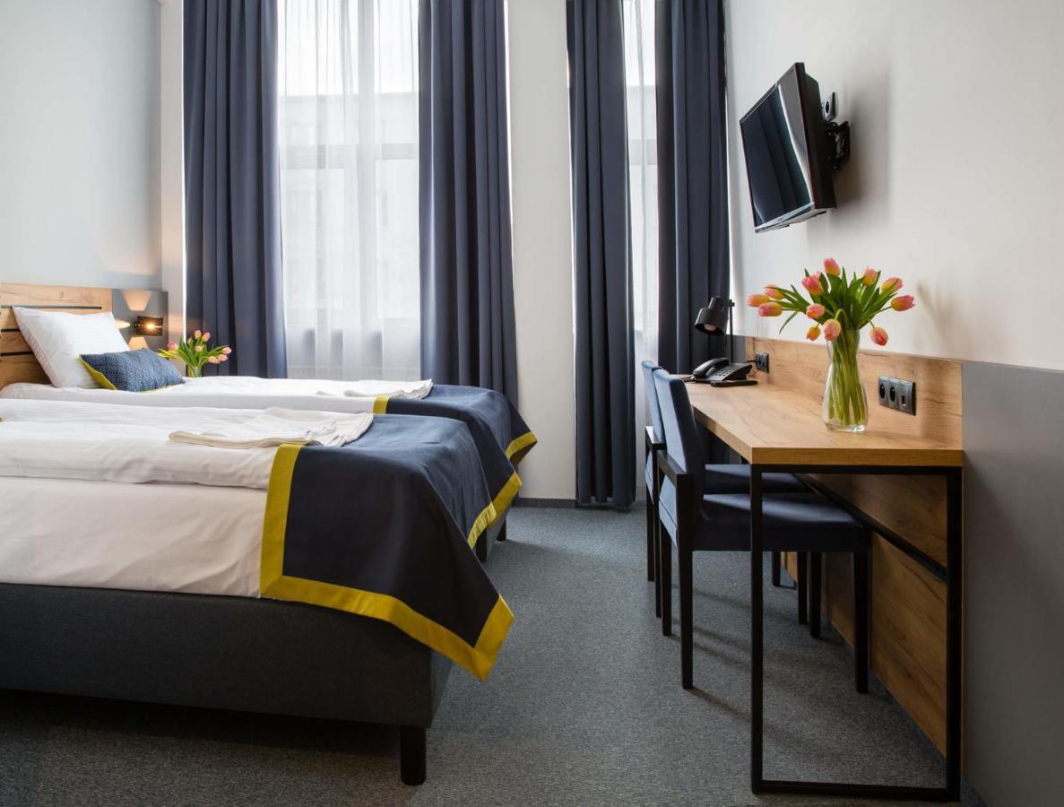 Hotel Mokotow ワルシャワ エクステリア 写真