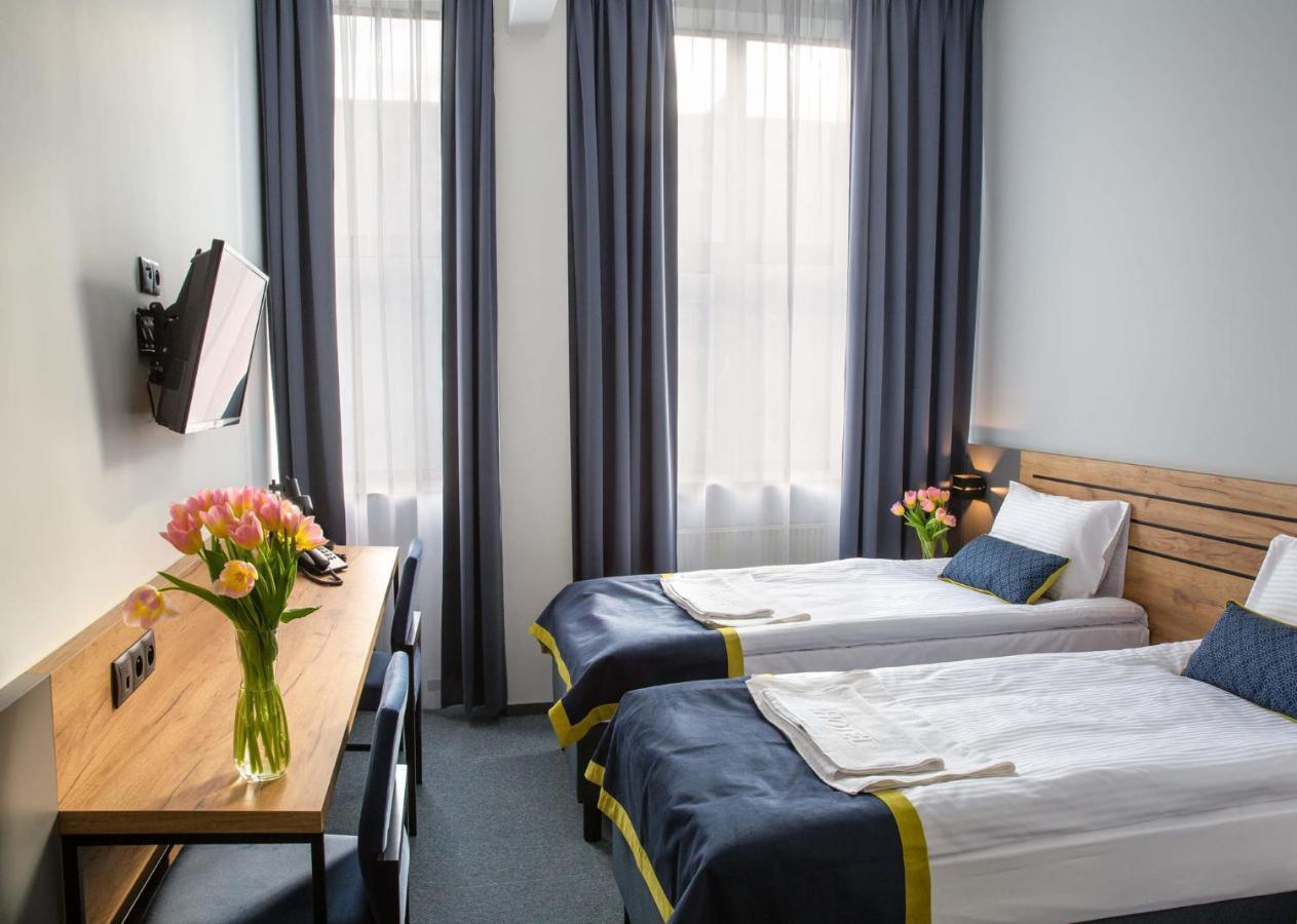 Hotel Mokotow ワルシャワ エクステリア 写真